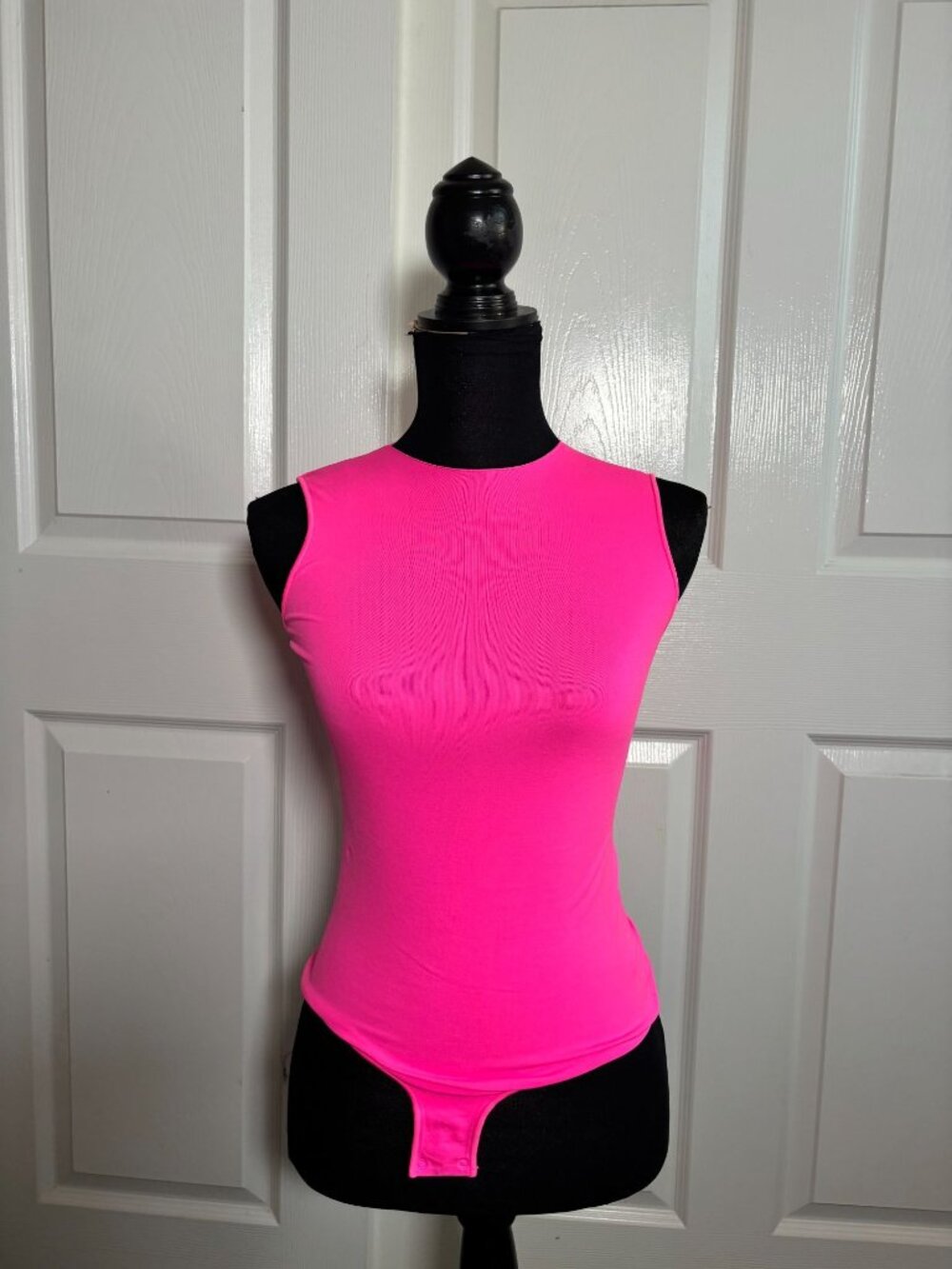 Skims neon pink sleeveless bodysuit size S/M